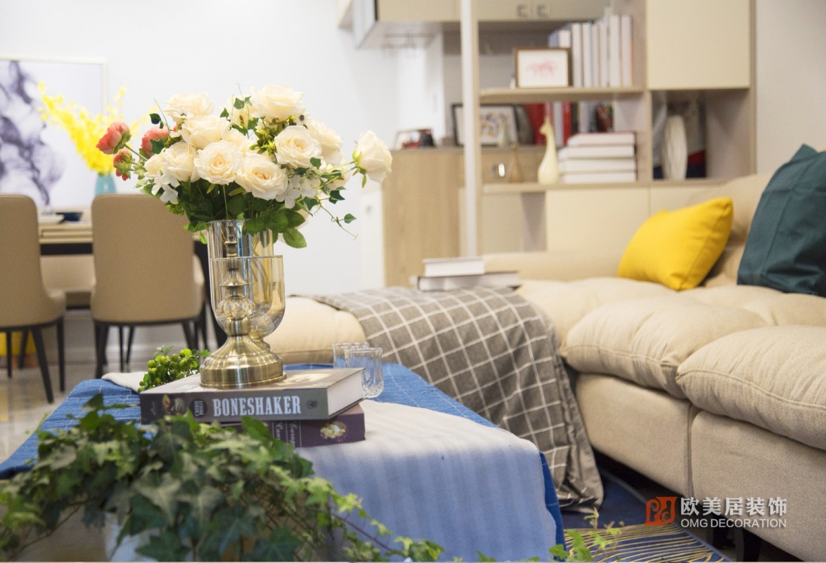 【歐美居】“好色之徒”對(duì)比色點(diǎn)綴出的和諧新居