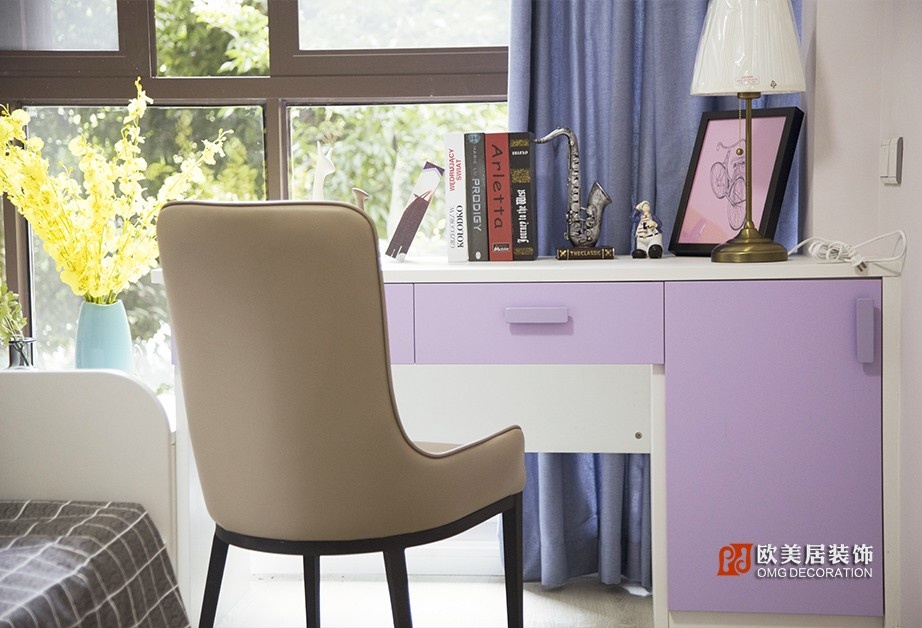 【歐美居】“好色之徒”對(duì)比色點(diǎn)綴出的和諧新居