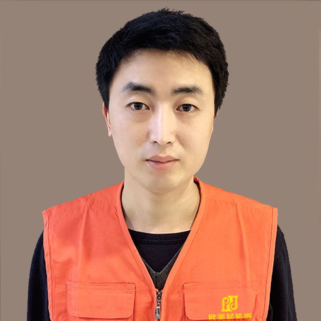 成都裝修工長(zhǎng)李培根